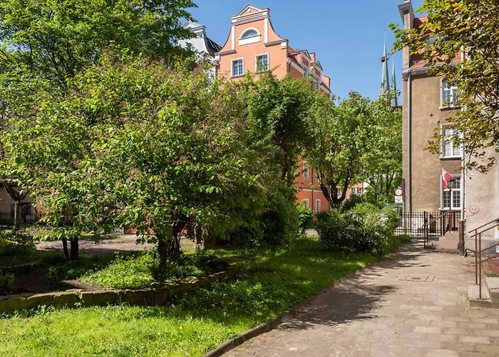 Flatbook - In The Heart Of Old Town Mariacka Ii