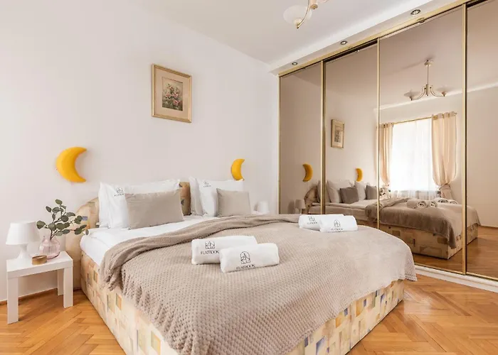 Flatbook - In The Heart Of Old Town Mariacka Ii * Danzig